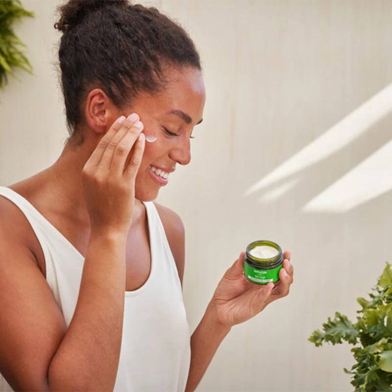 Weleda Skin Food Nourishing Day Cream 4 Weleda Skin Food Nourishing Day Cream - Image 2